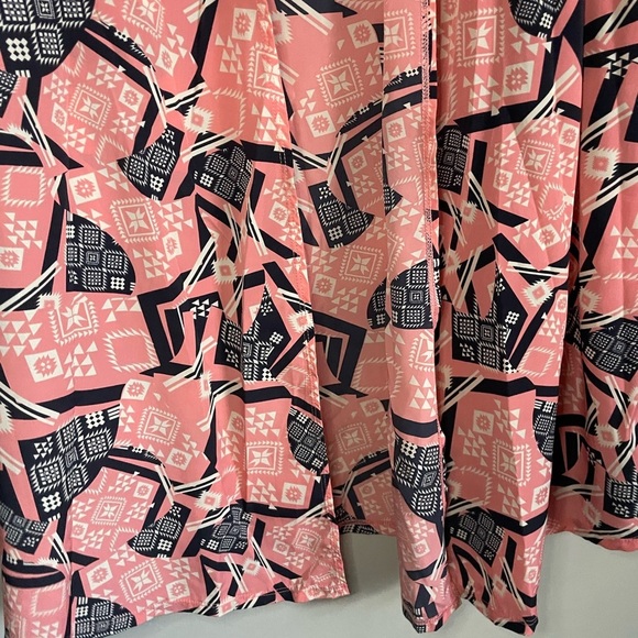 Lularoe Geometric Joy Longline Vest - Picture 6 of 9